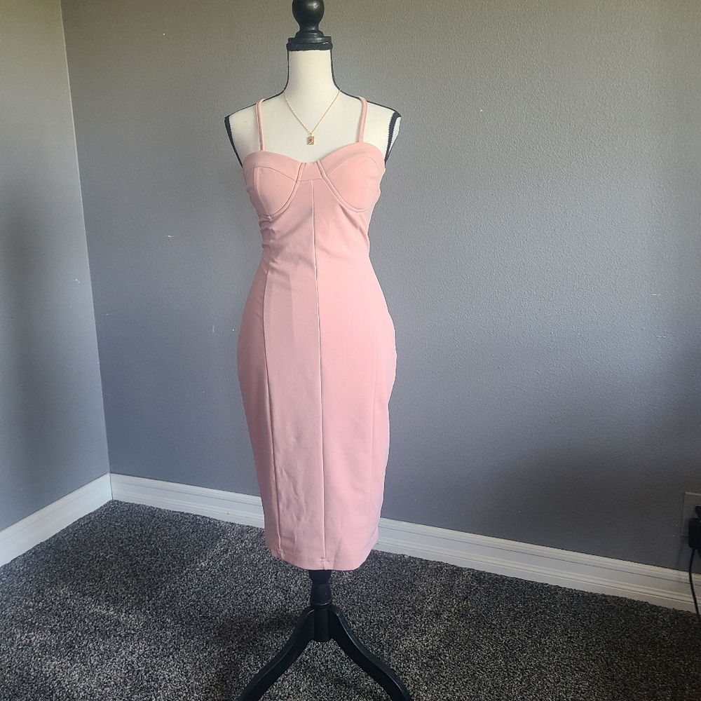 Limerence Pink Dressheart-shaped Midi dress